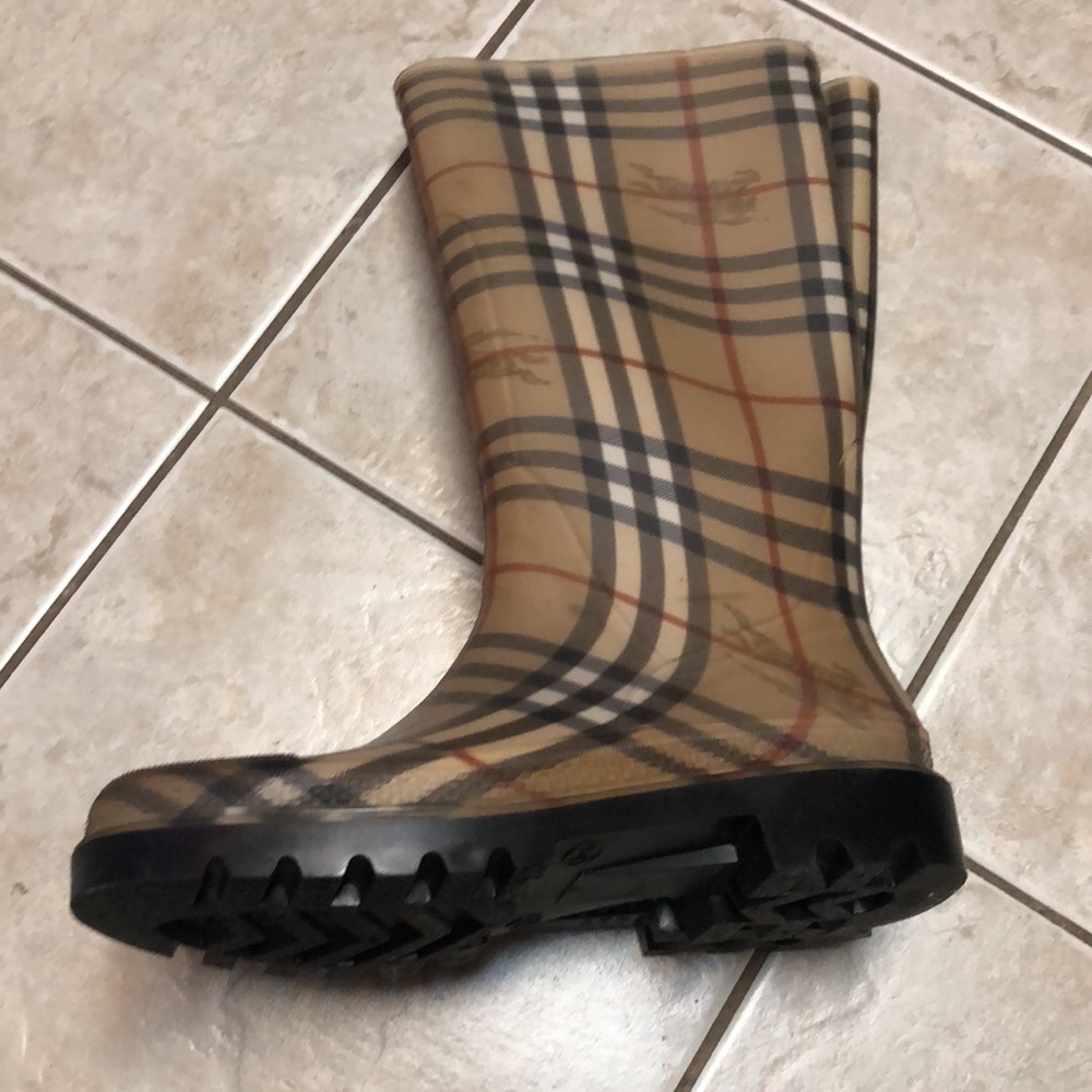 Burberry rain boots